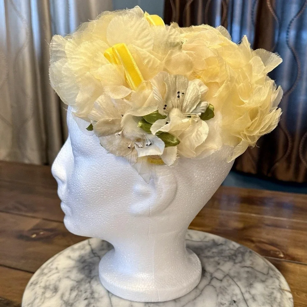 VTG 1950s 50s MCM Women Cream Floral Yellow Velvet Trim Hat Cap‎ Lace Lined